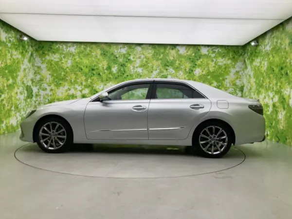 2018 Toyota Mark  X — photo 2 | Tuminion Kenya