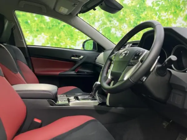 2018 Toyota Mark  X — photo 8 | Tuminion Kenya