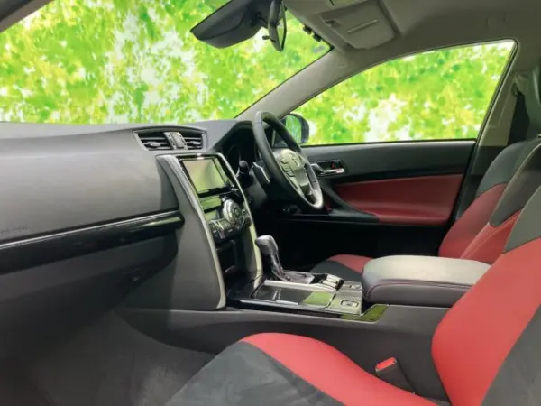 2018 Toyota Mark  X — photo 9 | Tuminion Kenya