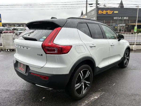 2018 Volvo Xc40 — photo 2 | Tuminion Kenya