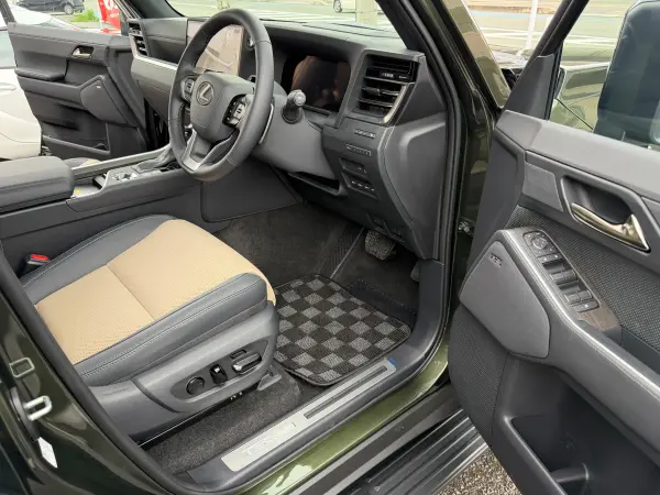 2025 Lexus Gx — photo 8 | Tuminion Kenya