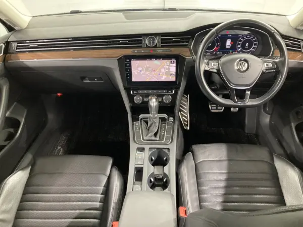 2020 Volkswagen Passat — photo 2 | Tuminion Kenya