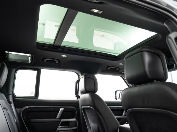 2023 Landrover Defender — photo 8 | Tuminion Kenya