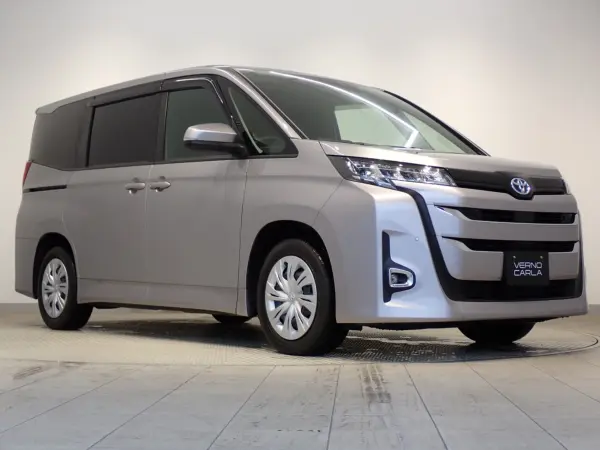 2023 Toyota Noah — photo 8 | Tuminion Kenya