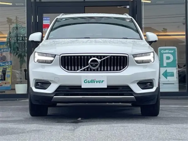 2022 Volvo Xc40 — photo 8 | Tuminion Kenya