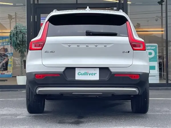 2022 Volvo Xc40 — photo 9 | Tuminion Kenya