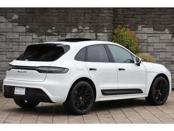 2023 Porsche Macan — photo 2 | Tuminion Kenya