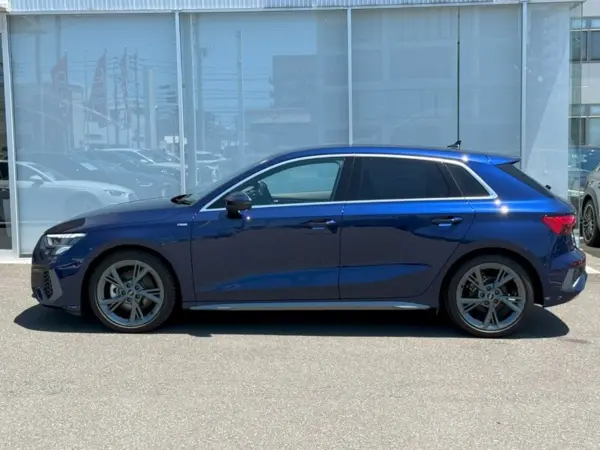 2021 Audi A3 Sportback — photo 3 | Tuminion Kenya
