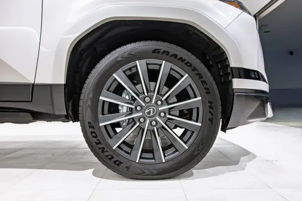 2025 Lexus Gx — photo 8 | Tuminion Kenya