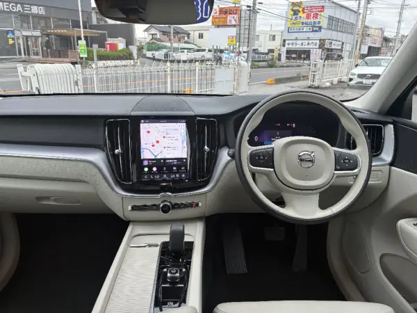2022 Volvo Xc60 — photo 3 | Tuminion Kenya