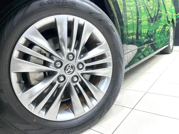 2023 Toyota Alphard — photo 9 | Tuminion Kenya