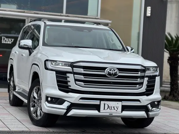 2025 Toyota Landrcuiser 300 — photo 2 | Tuminion Kenya