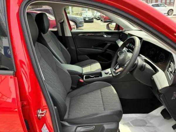 2025 Volkswagen Tiguan — photo 9 | Tuminion Kenya