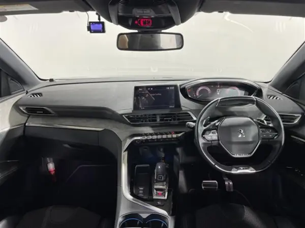 2022 Peugeot 5008 — photo 2 | Tuminion Kenya