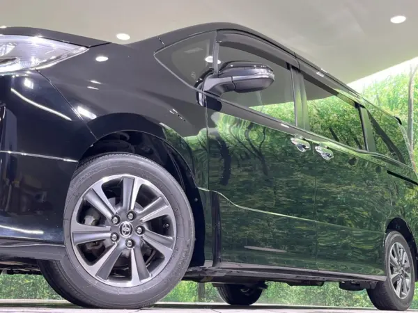 2019 Toyota Noah — photo 9 | Tuminion Kenya