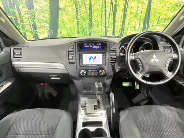 2007 Mitsubishi Pajero — photo 2 | Tuminion Kenya