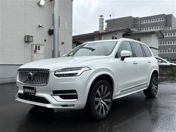 2022 Volvo Xc90 — photo 2 | Tuminion Kenya