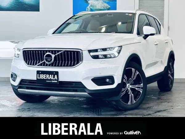 2021 Volvo Xc40 — photo 1