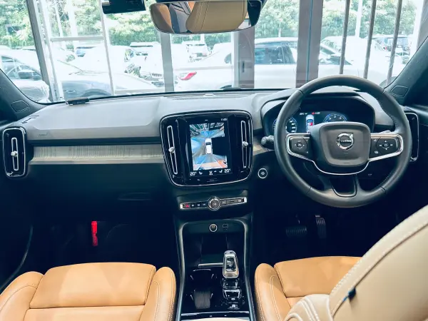 2021 Volvo Xc40 — photo 2 | Tuminion Kenya