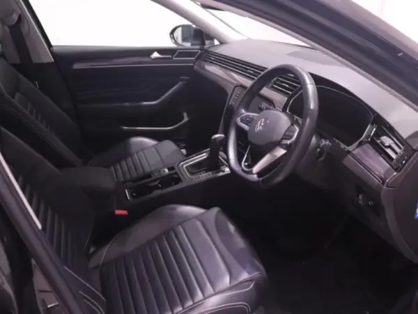 2023 Volkswagen Passat — photo 9 | Tuminion Kenya