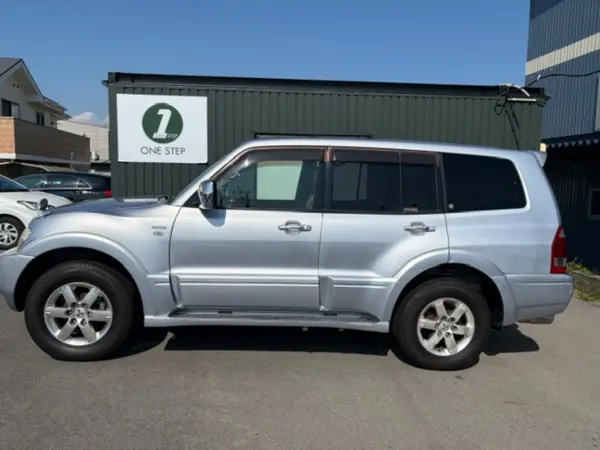 2005 Mitsubishi Pajero — photo 3 | Tuminion Kenya