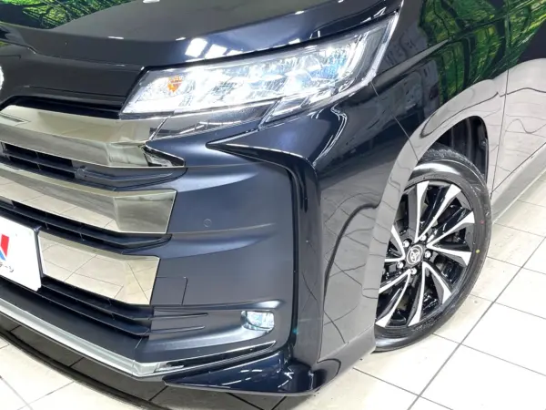 2025 Toyota Noah — photo 8 | Tuminion Kenya