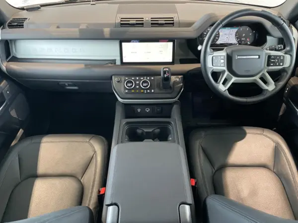 2024 Landrover Defender — photo 2 | Tuminion Kenya