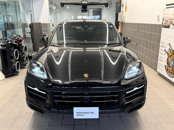 2024 Porsche Cayenne — photo 3 | Tuminion Kenya