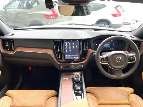 2025 Volvo Xc60 — photo 2 | Tuminion Kenya