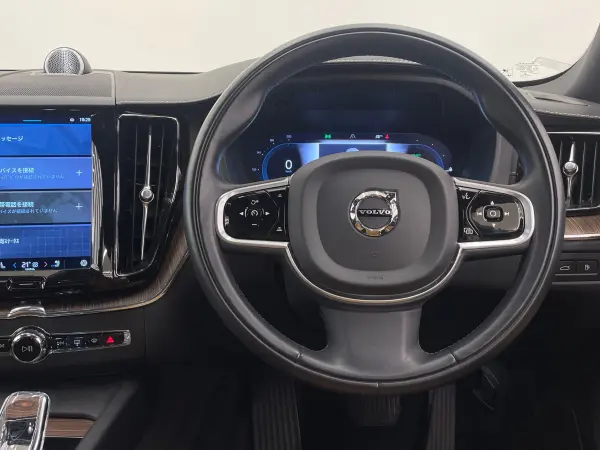 2022 Volvo Xc60 — photo 3 | Tuminion Kenya