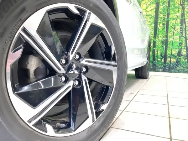 2020 Mitsubishi Eclipse Cross — photo 9 | Tuminion Kenya