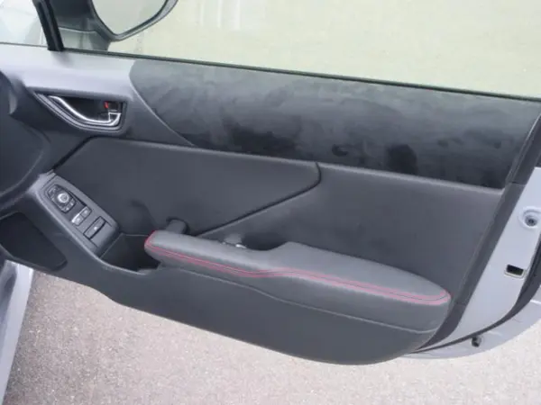 2023 Subaru Brz — photo 8 | Tuminion Kenya