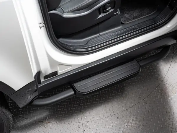 2025 Landrover Defender — photo 3 | Tuminion Kenya