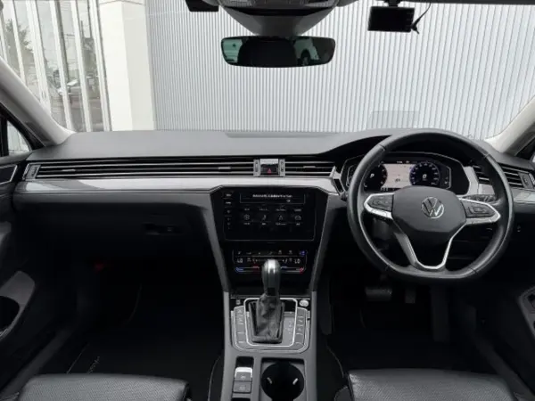 2021 Volkswagen Passat — photo 7 | Tuminion Kenya