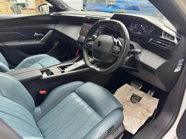 2023 Peugeot 308 — photo 7 | Tuminion Kenya