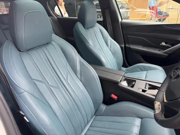 2023 Peugeot 308 — photo 8 | Tuminion Kenya