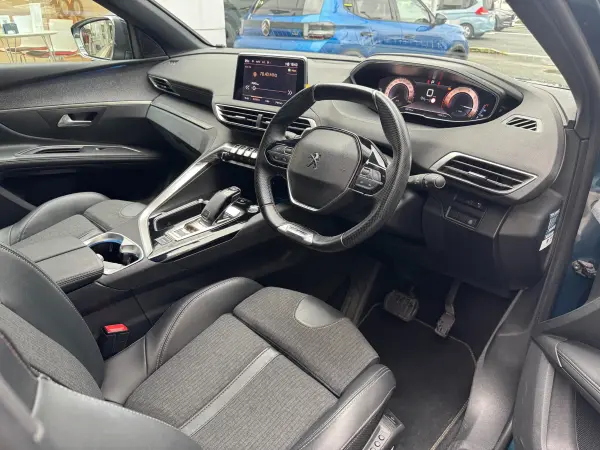 2020 Peugeot 5008 — photo 7 | Tuminion Kenya