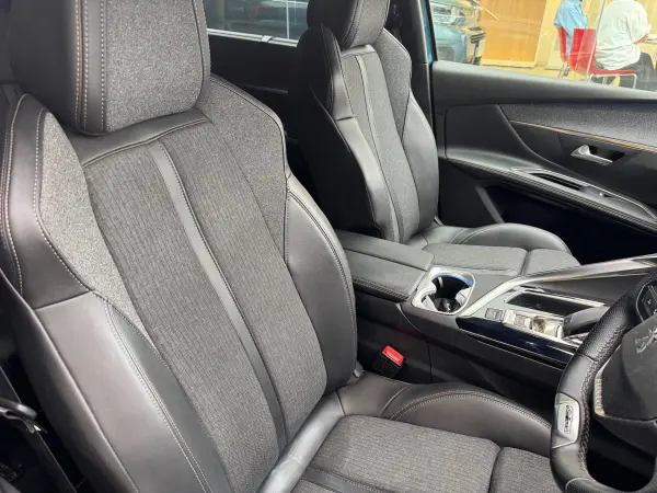 2020 Peugeot 5008 — photo 8 | Tuminion Kenya