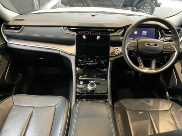 2023 Jeep Grand Cherokee — photo 7 | Tuminion Kenya