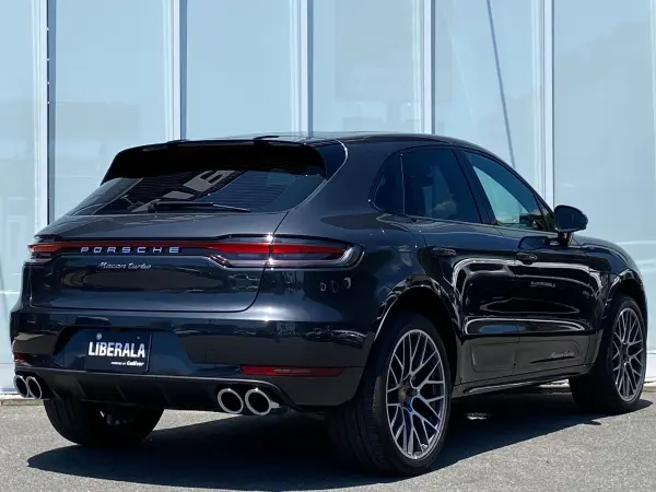 2020 Porsche Macan — photo 9 | Tuminion Kenya