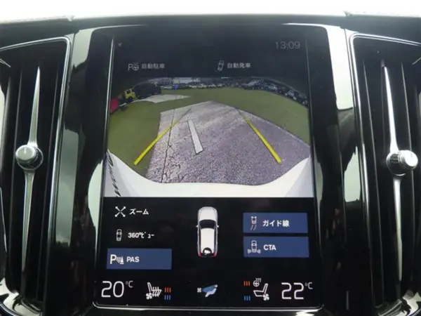 2021 Volvo Xc60 — photo 3 | Tuminion Kenya