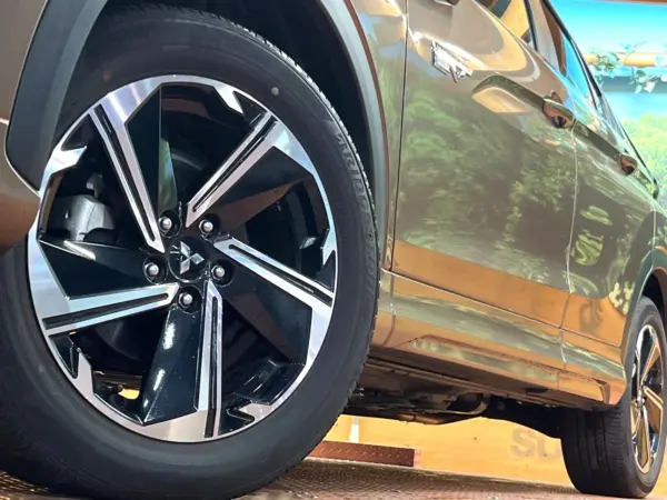 2022 Mitsubishi Eclipse Cross — photo 9 | Tuminion Kenya
