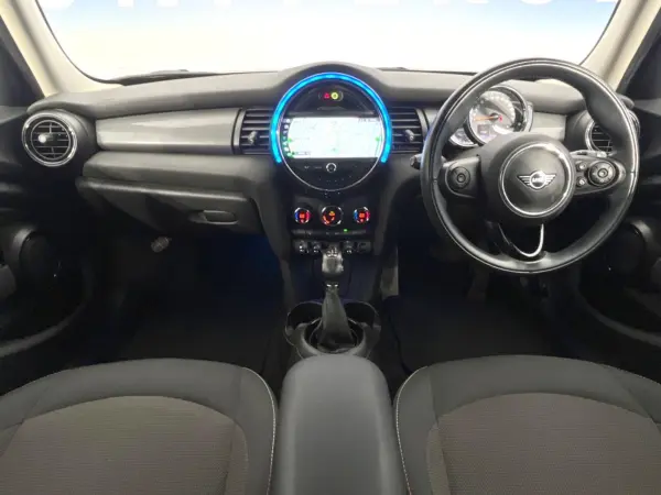 2019 Mini Cooper — photo 2 | Tuminion Kenya