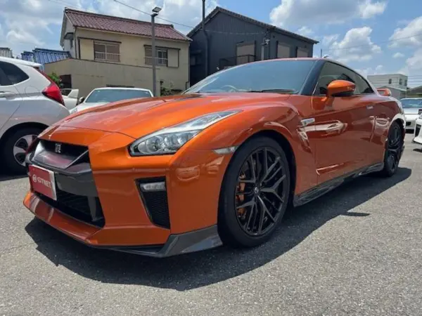 2016 Nissan Gt-r — photo 1