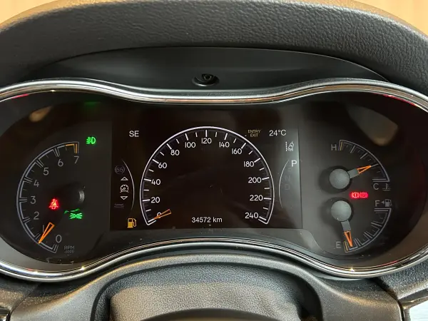 2019 Jeep Grand Cherokee — photo 7 | Tuminion Kenya