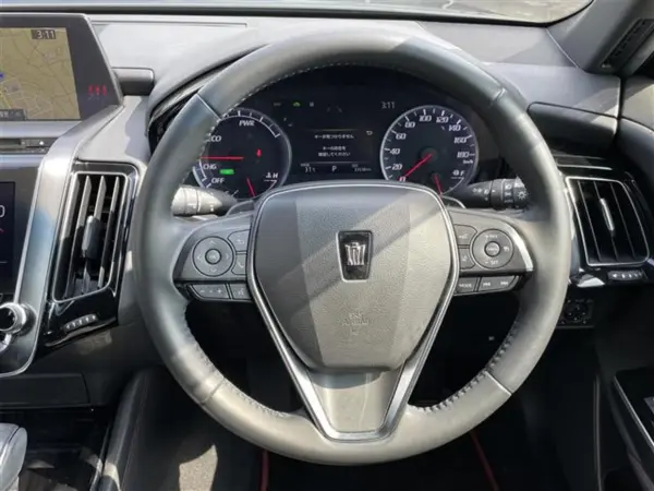 2021 Toyota Crown — photo 7 | Tuminion Kenya