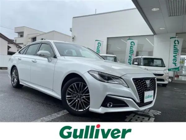 2021 Toyota Crown — photo 1