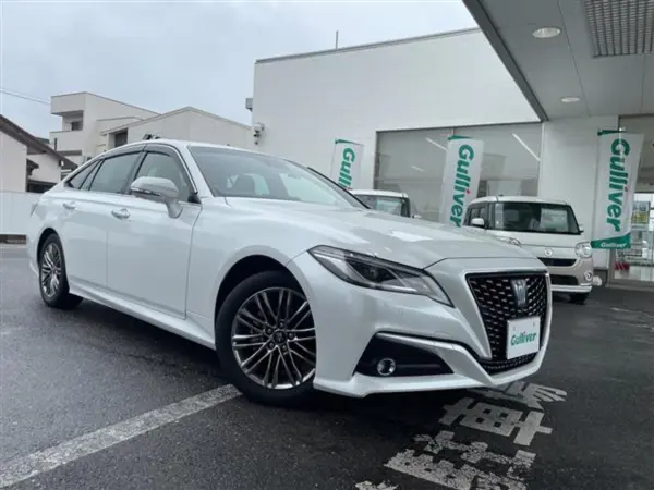 2021 Toyota Crown — photo 9 | Tuminion Kenya