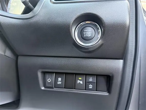 2020 Suzuki Swift — photo 3 | Tuminion Kenya
