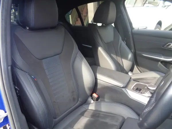 2023 Bmw 3 Series — photo 8 | Tuminion Kenya